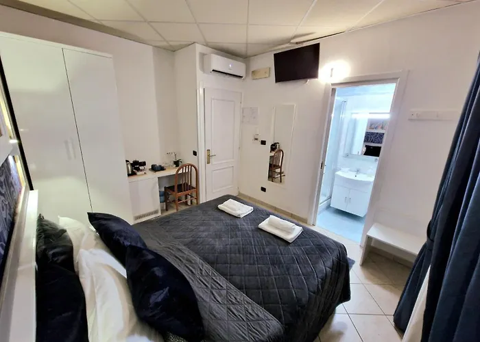 Bed & Breakfast In Vale&hillary Colosseo