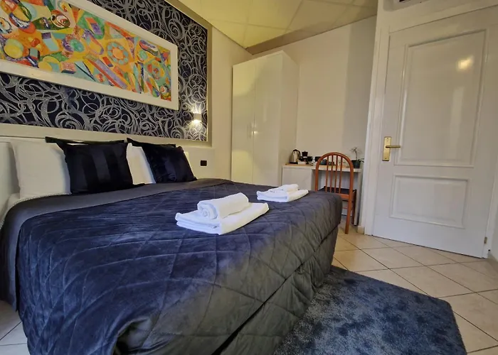 Bed & Breakfast In Vale&hillary Colosseo 3*