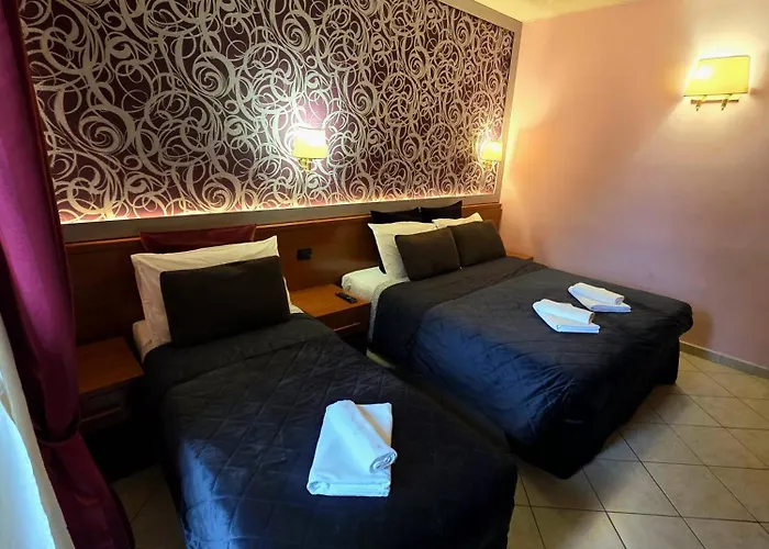 Bed & Breakfast In Vale&hillary Colosseo Rome